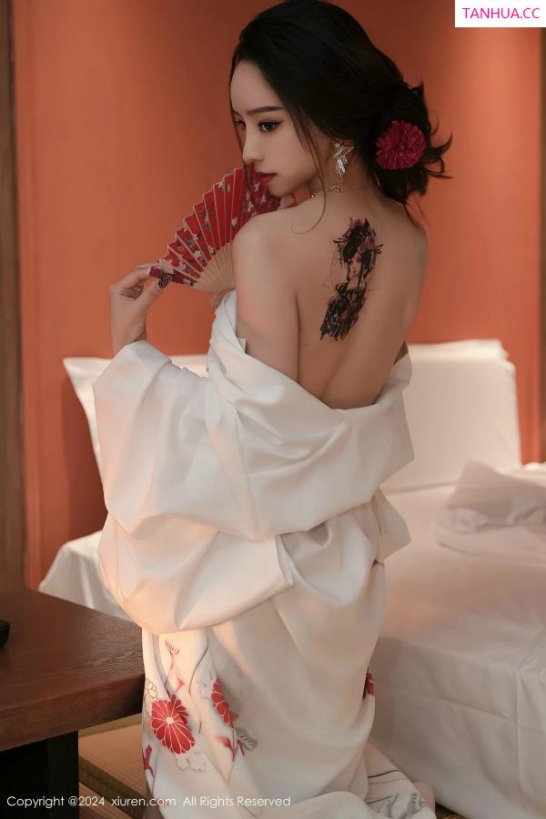  [XiuRen]高清写真图 2024.04.10 No.8367 苏曼兮 美腿性感第50张图片